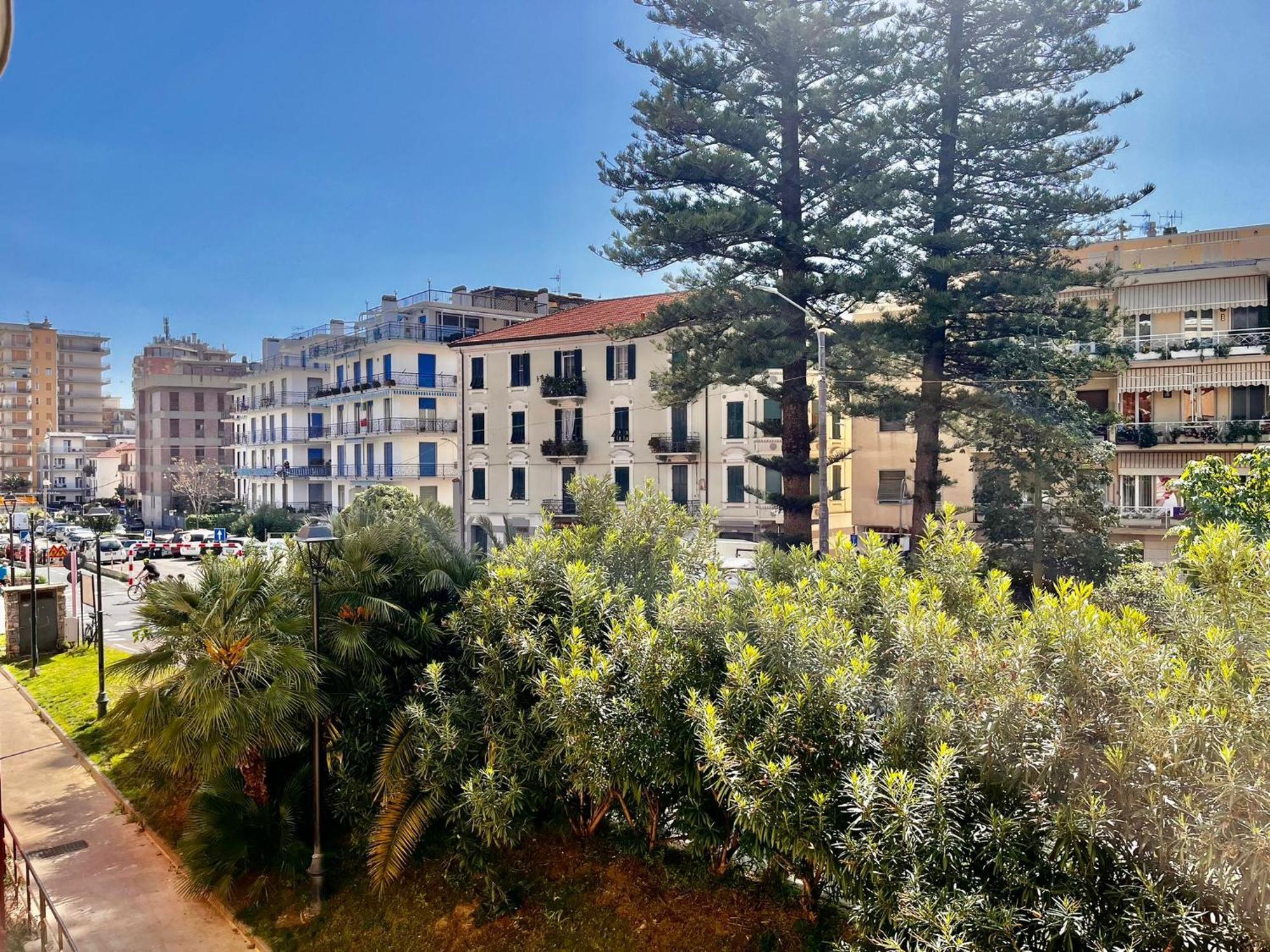 Marilena Hotel Arma di Taggia Exterior foto